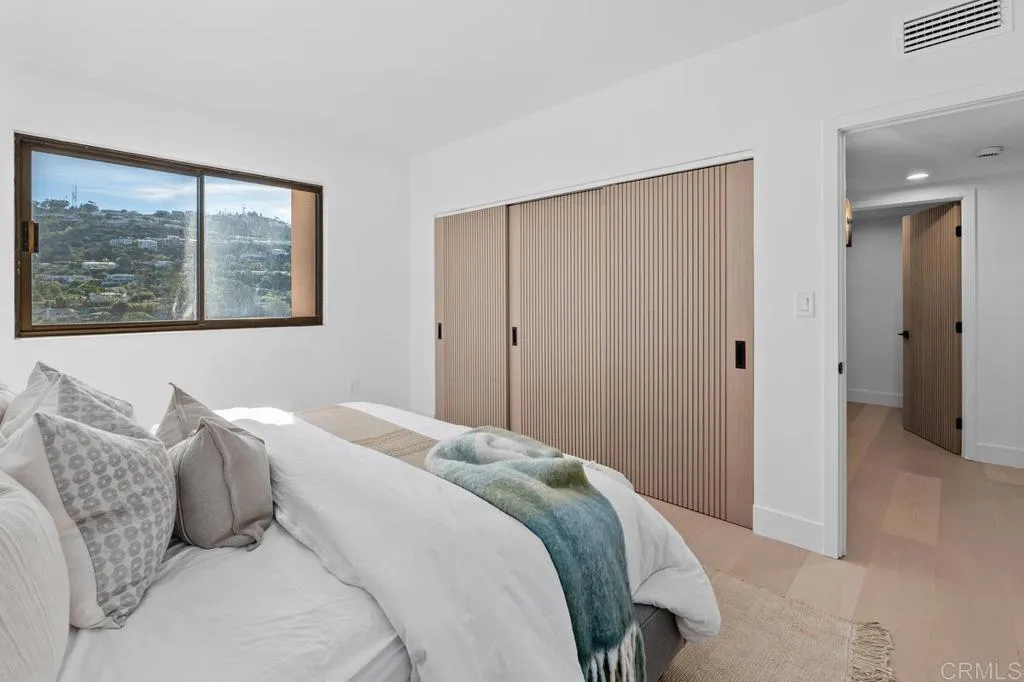 2500 Torrey Pines Rd Unit 1101
