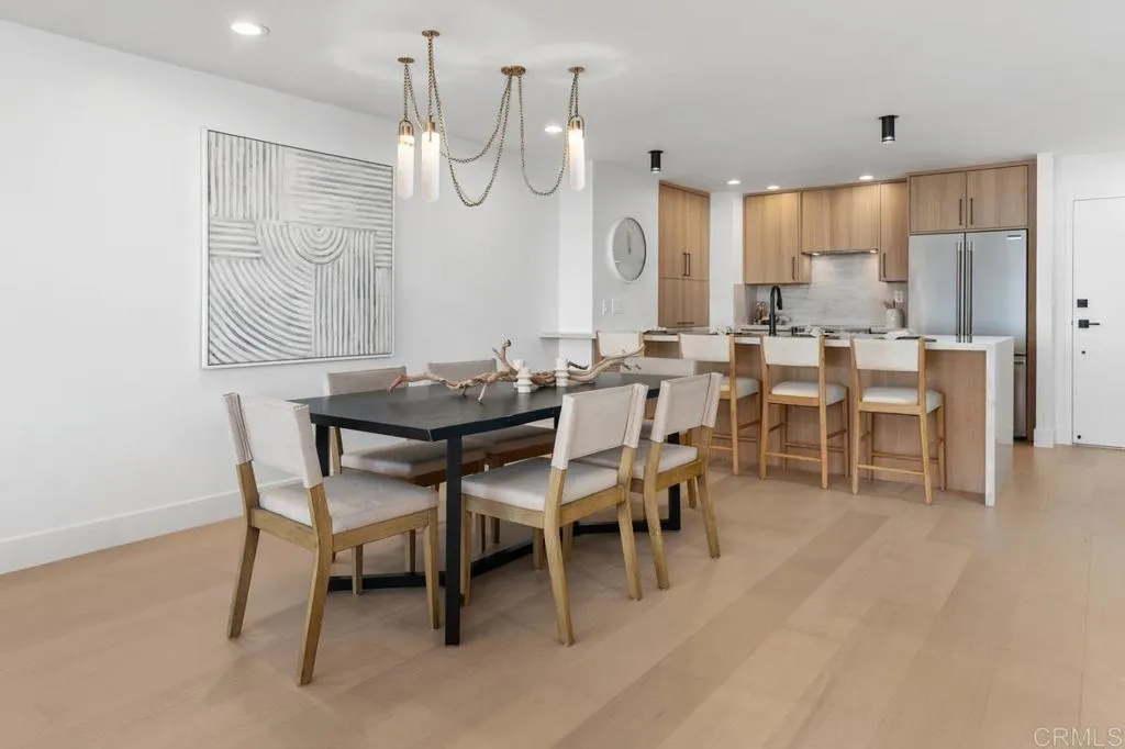 2500 Torrey Pines Rd Unit 1101