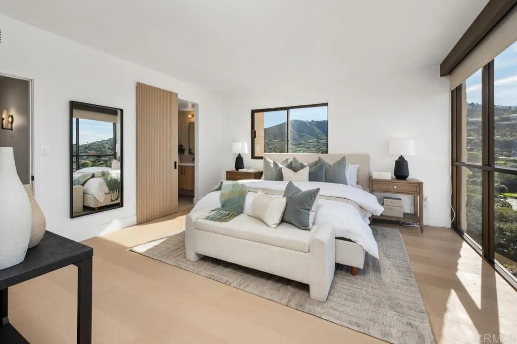 2500 Torrey Pines Rd Unit 1101