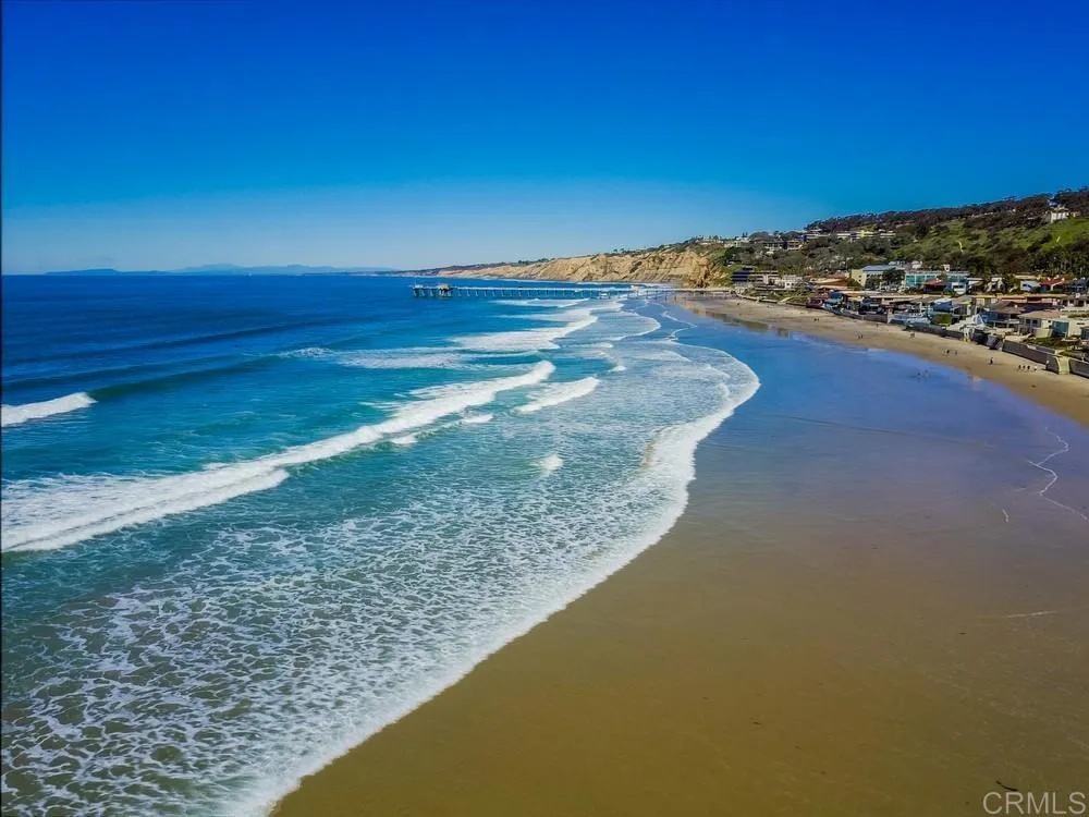 2500 Torrey Pines Rd Unit 201