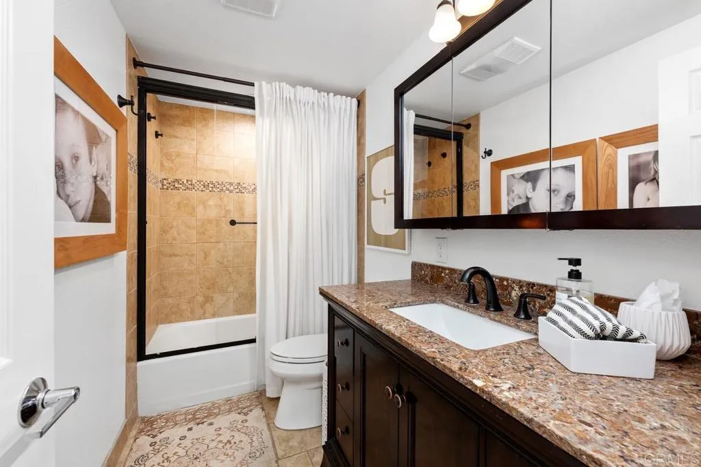 2500 Torrey Pines Rd Unit 201