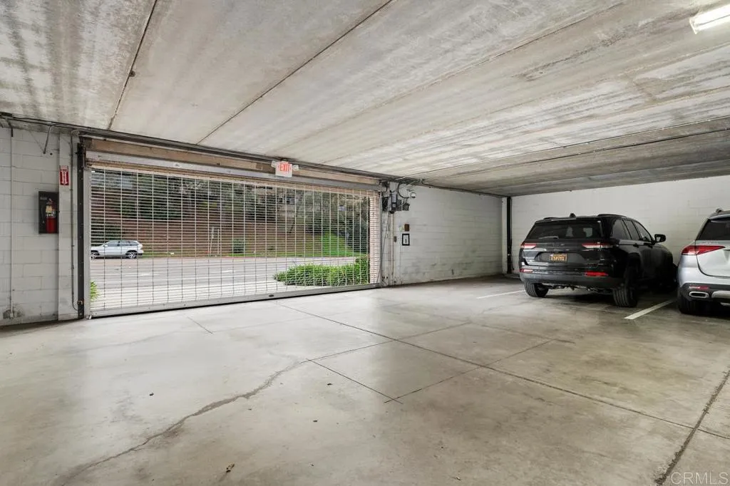 2500 Torrey Pines Rd Unit 201