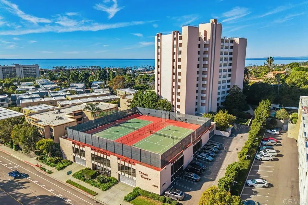 2500 Torrey Pines Rd Unit 201