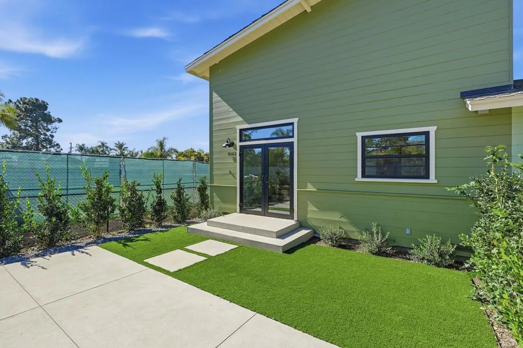 1065 Buena Vista