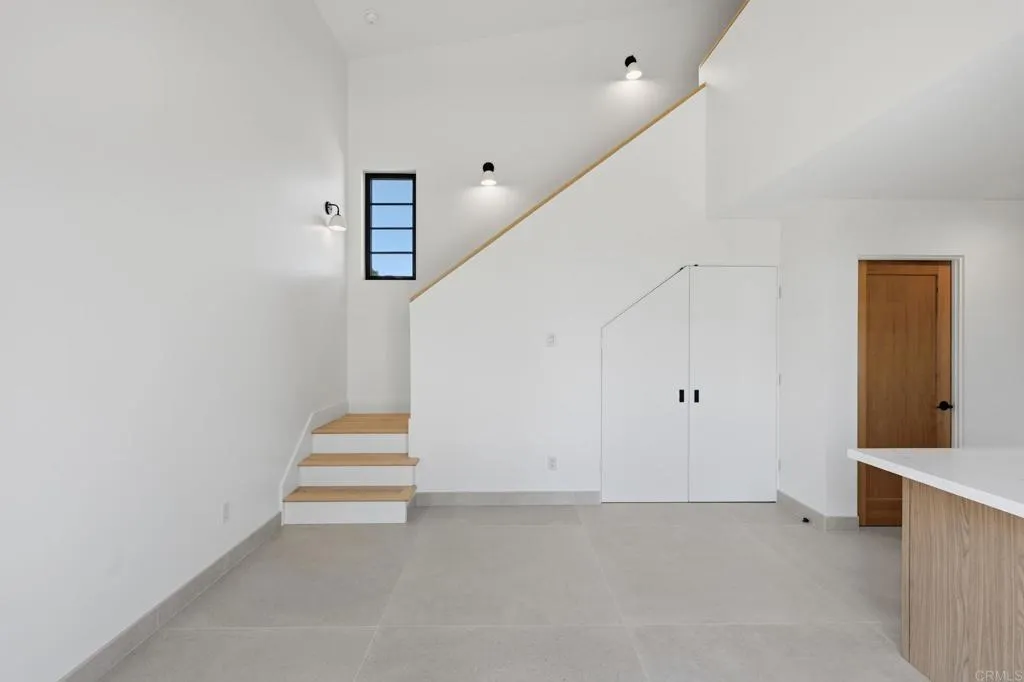 1065 Buena Vista
