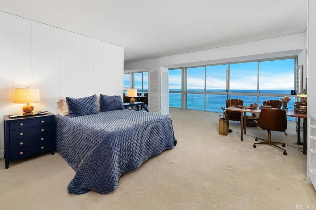 939 Coast Blvd Unit 11b