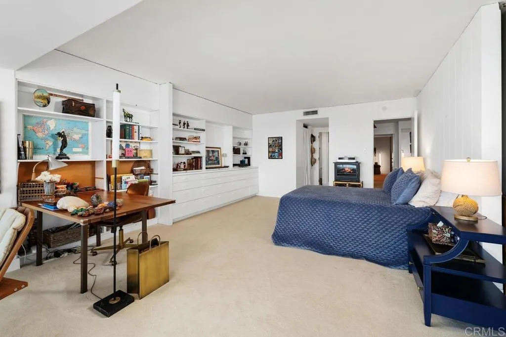 939 Coast Blvd Unit 11b