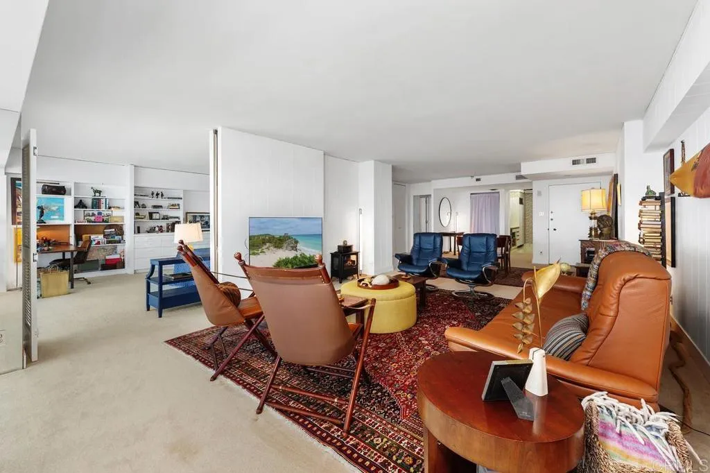 939 Coast Blvd Unit 11b