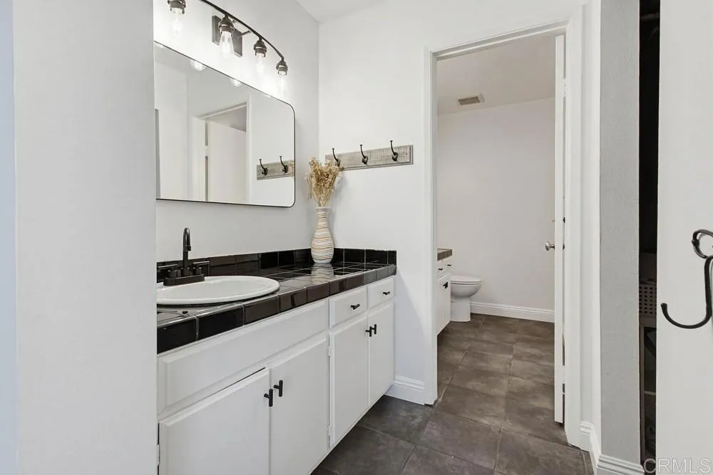 2306 Altisma Way Unit 215