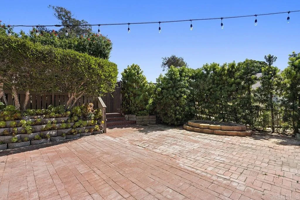 1654 Camino Del Mar Unit: upper