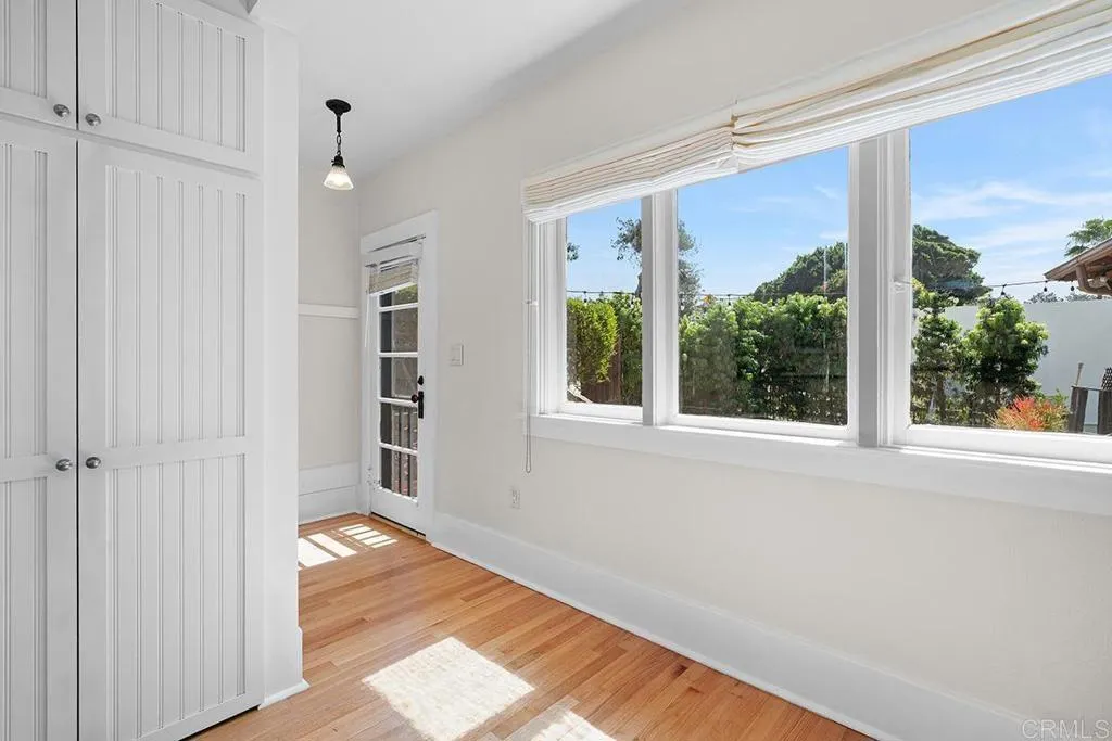 1654 Camino Del Mar Unit: upper