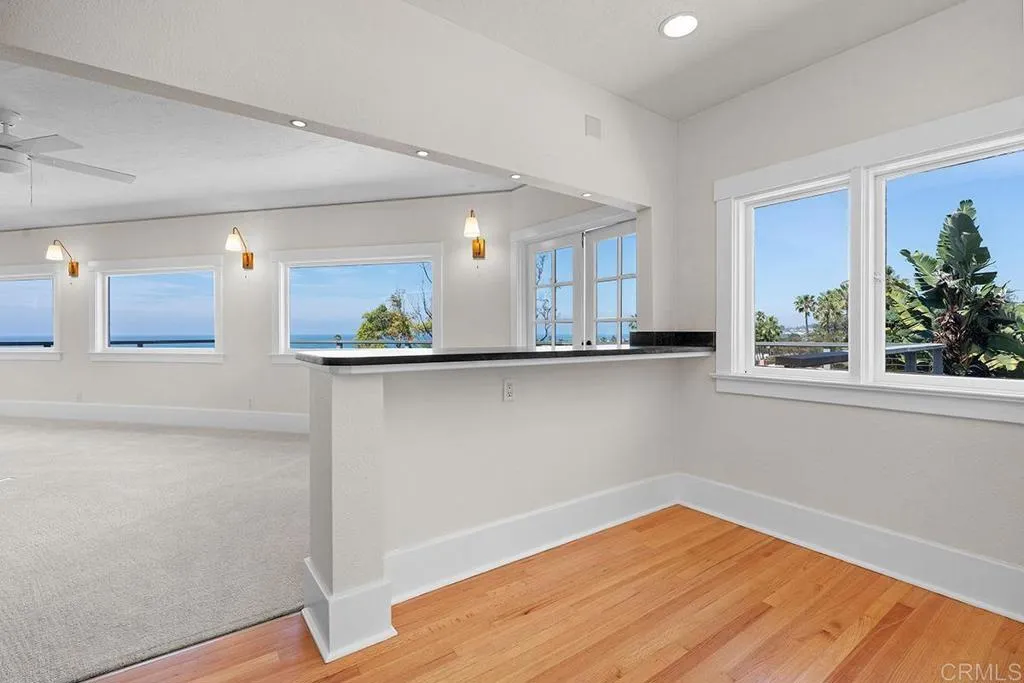 1654 Camino Del Mar Unit: upper