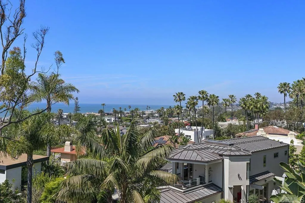 1654 Camino Del Mar Unit: upper
