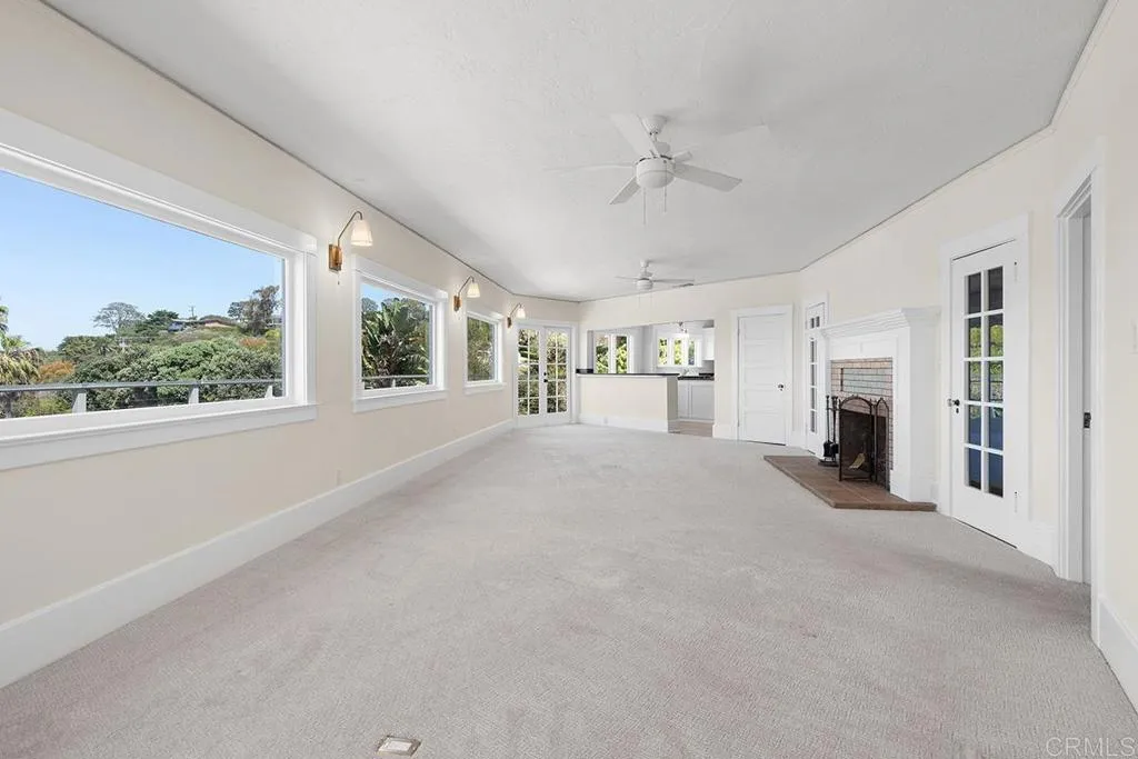 1654 Camino Del Mar Unit: upper