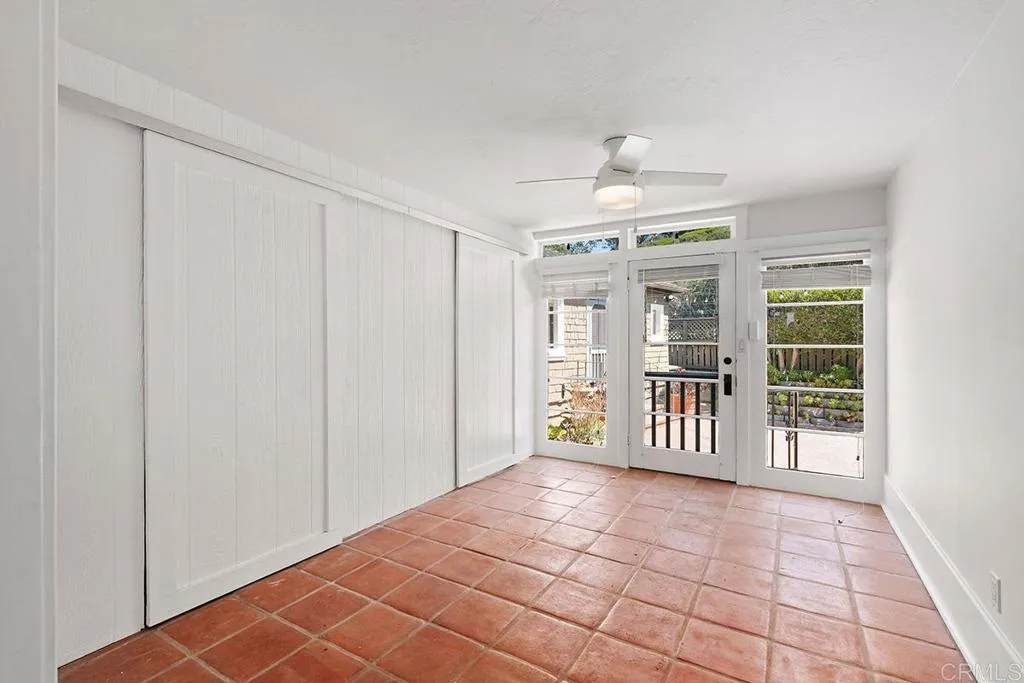 1654 Camino Del Mar Unit: upper