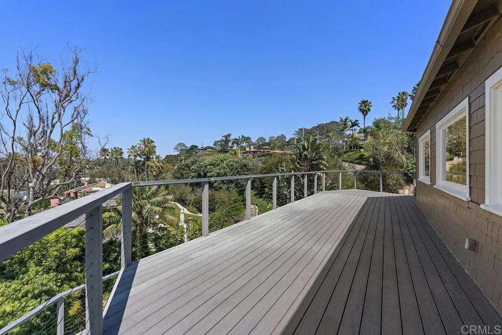 1654 Camino Del Mar Unit: upper