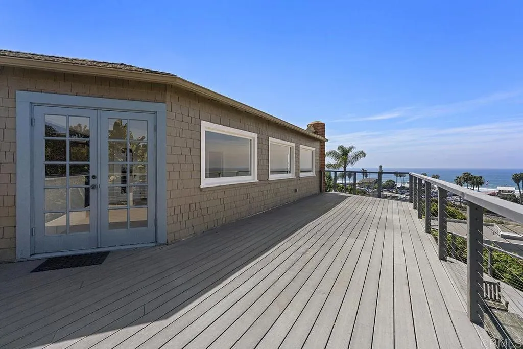 1654 Camino Del Mar Unit: upper
