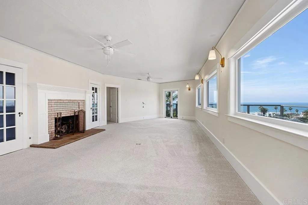 1654 Camino Del Mar Unit: upper