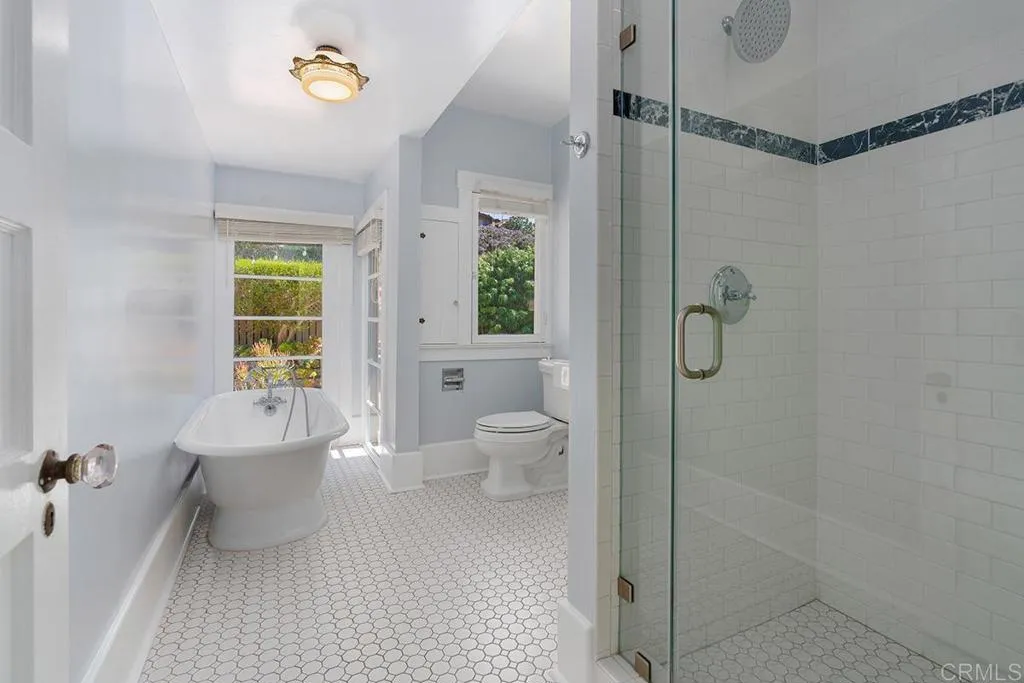 1654 Camino Del Mar Unit: upper