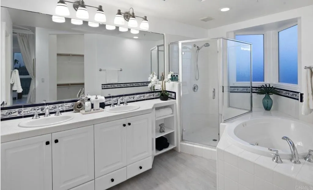 1602 S Pacfic Street Unit 100