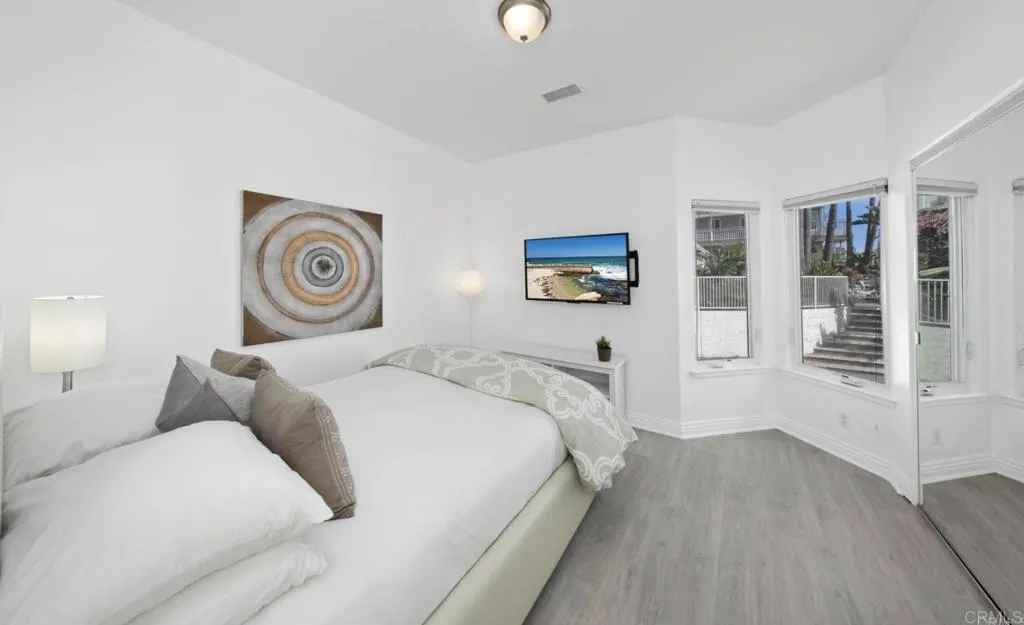 1602 S Pacfic Street Unit 100
