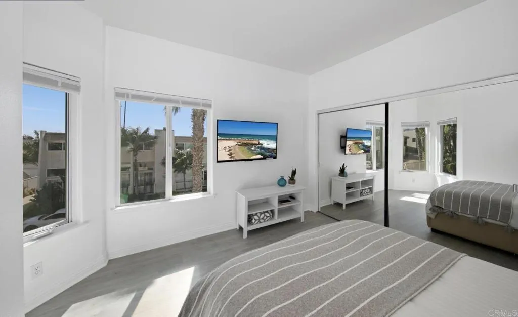1602 S Pacfic Street Unit 100