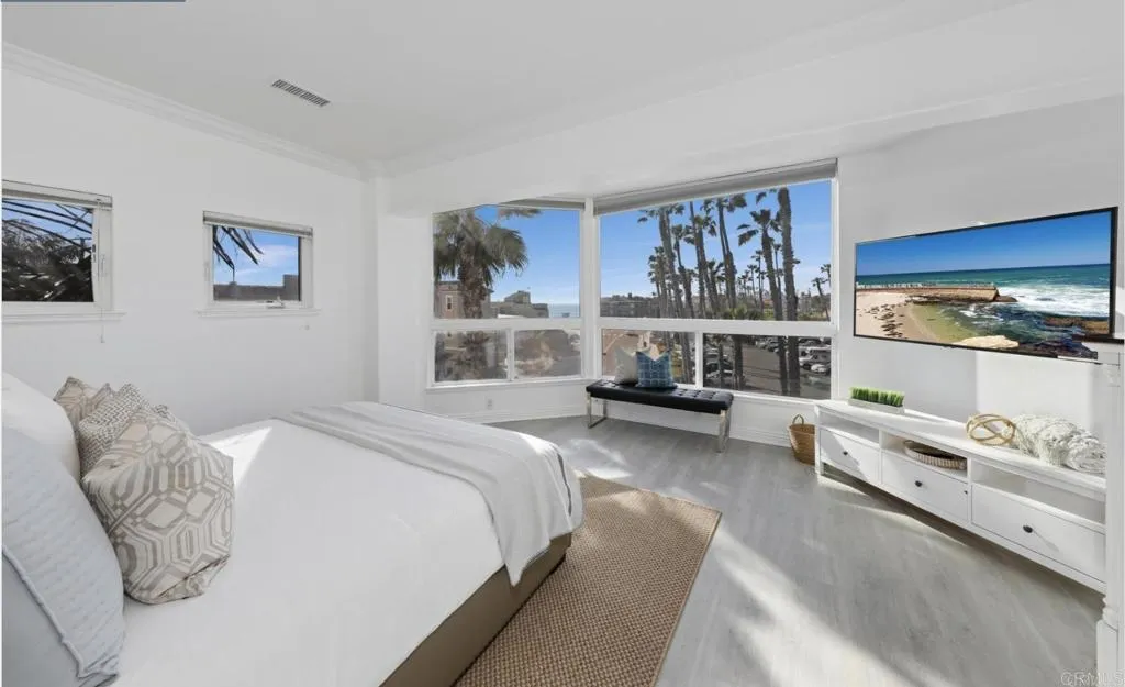 1602 S Pacfic Street Unit 100