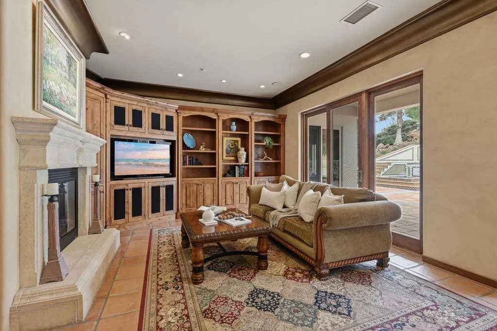 3244 Olivenhain Farms Rd.