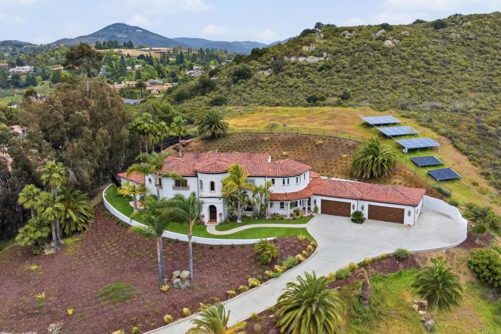 3244 Olivenhain Farms Rd.