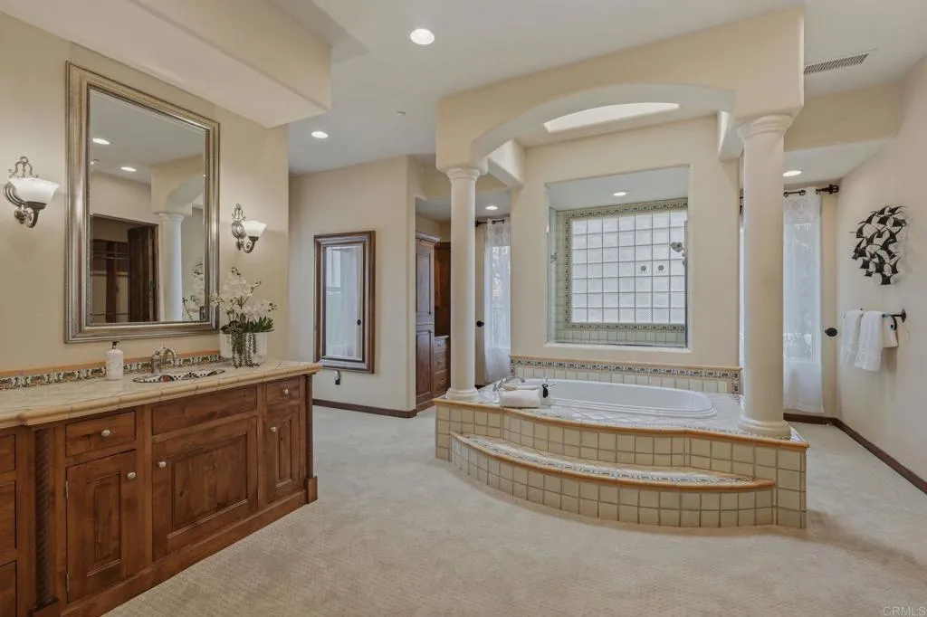 3244 Olivenhain Farms Rd.