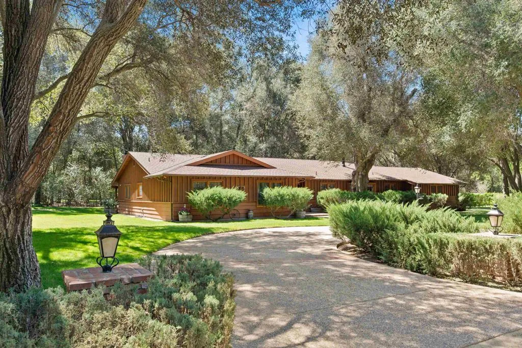 28973 Sequoia Road