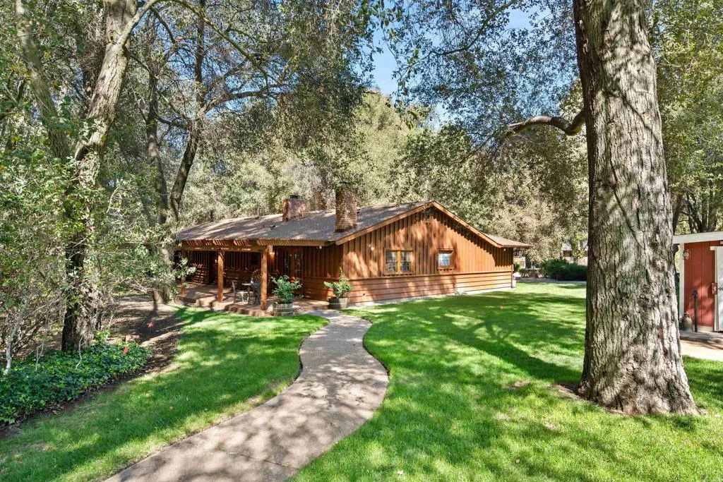 28973 Sequoia Road