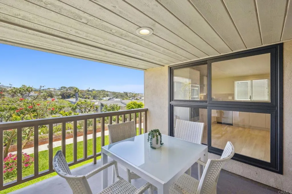 561 S Sierra Avenue Unit 34
