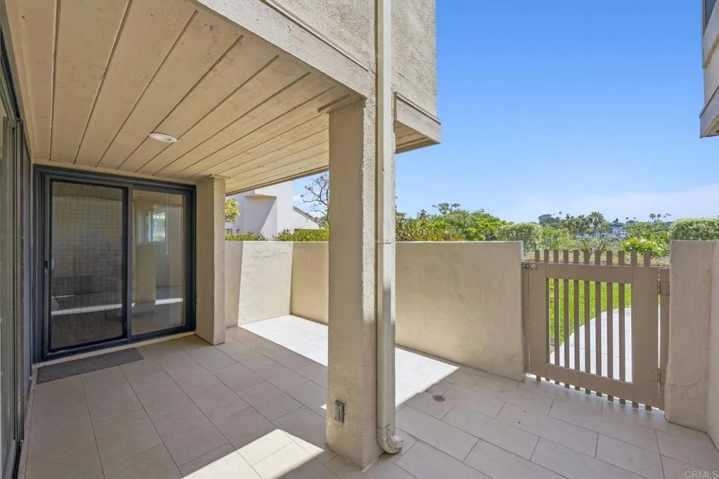 561 S Sierra Avenue Unit 34