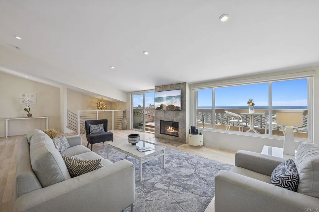 561 S Sierra Avenue Unit 34