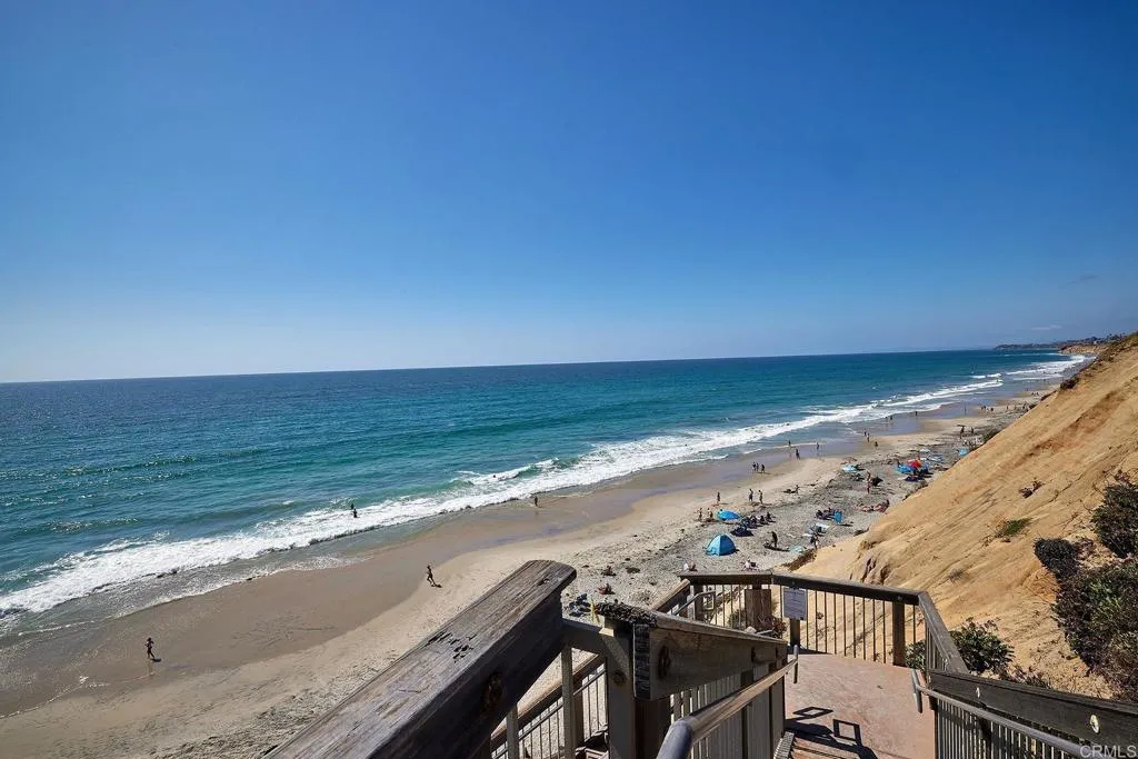 561 S Sierra Avenue Unit 34