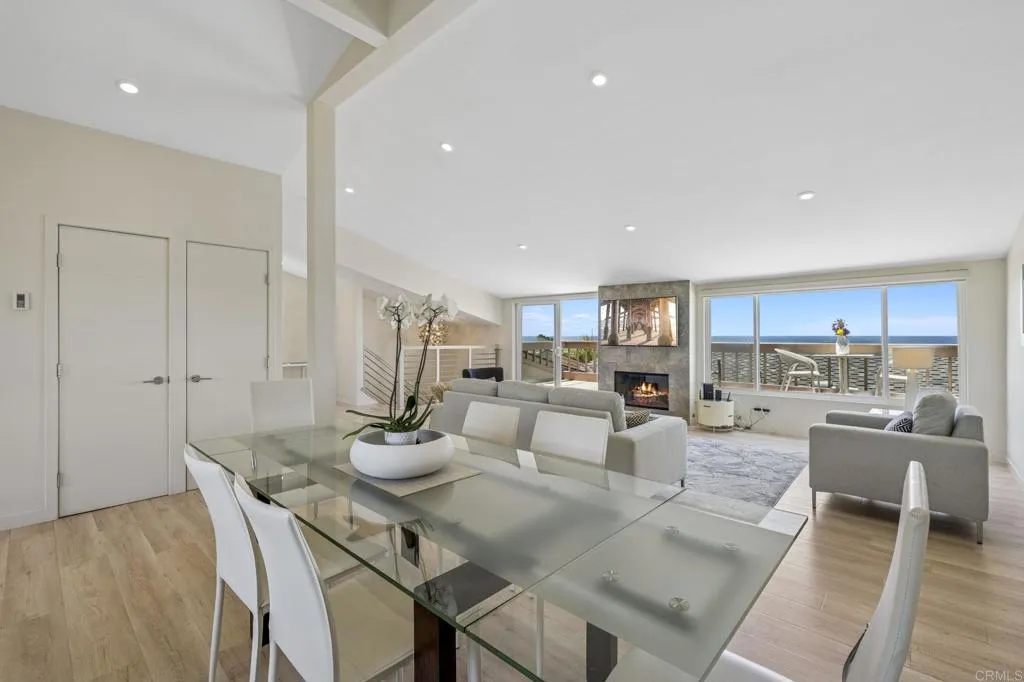 561 S Sierra Avenue Unit 34