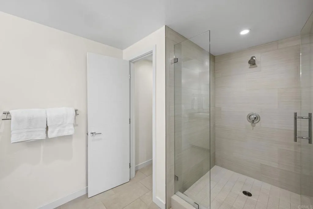 561 S Sierra Avenue Unit 34