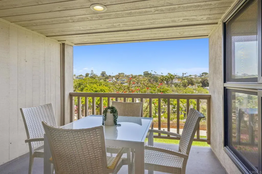 561 S Sierra Avenue Unit 34