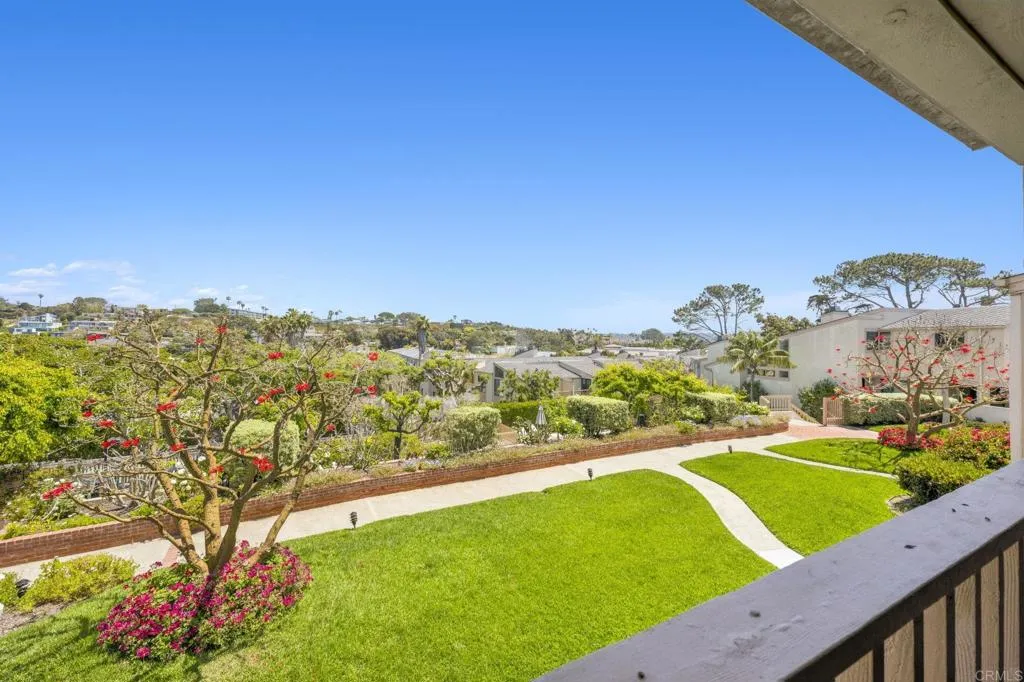 561 S Sierra Avenue Unit 34