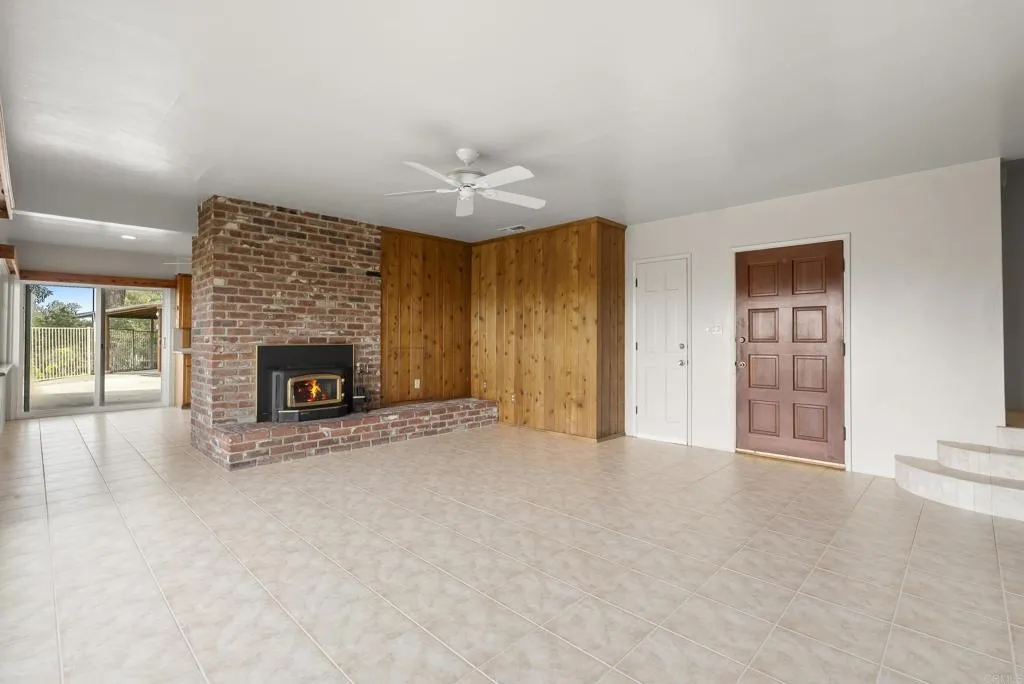 899 Van Horn Rd