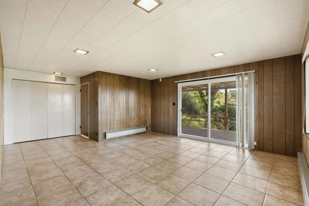 899 Van Horn Rd