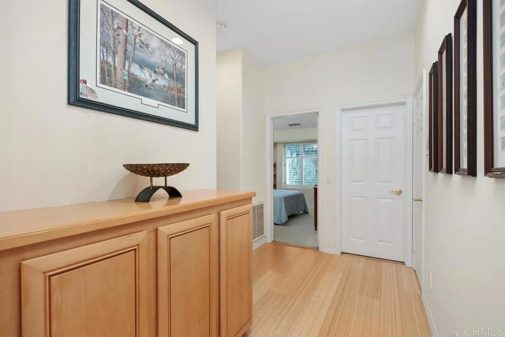 14042 Rue Monaco