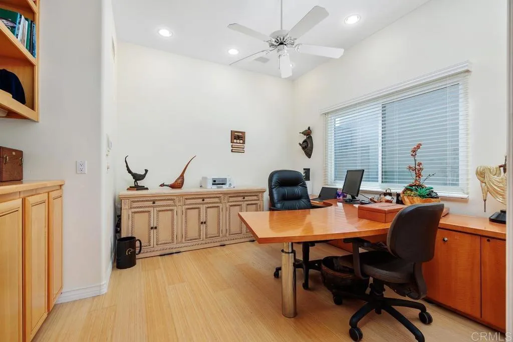 14042 Rue Monaco
