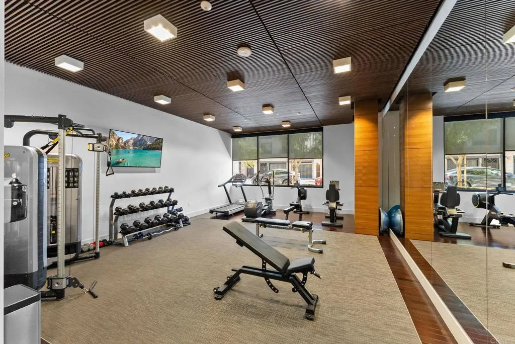 2604 5th Avenue Unit 702