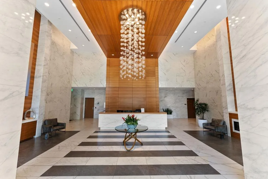 2604 5th Avenue Unit 702