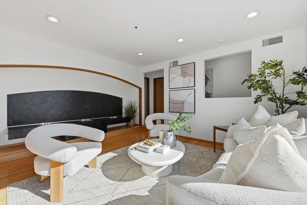 4711 Gabriel Way