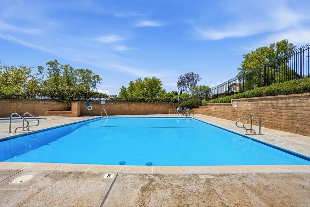 2201 Amber Lane