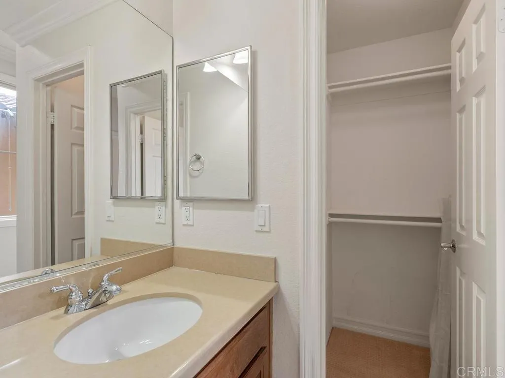 7225 Caribou Court