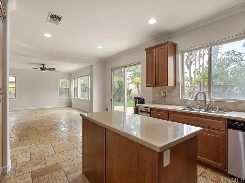 7225 Caribou Court